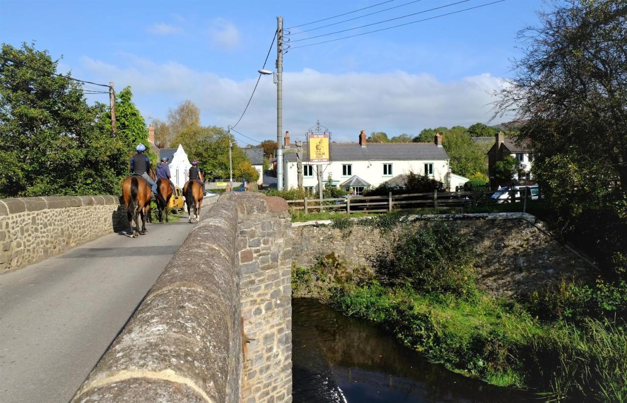 Hideaway In Devon, Perfect For Couples Villa Cullompton Bagian luar foto