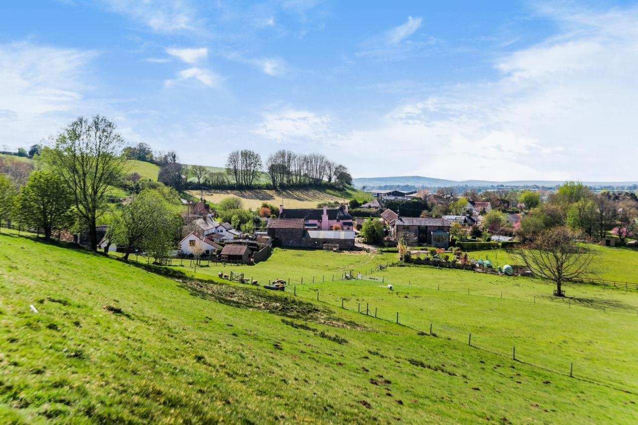 Hideaway In Devon, Perfect For Couples Villa Cullompton Bagian luar foto